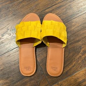 Time and Tru Yellow Sliders